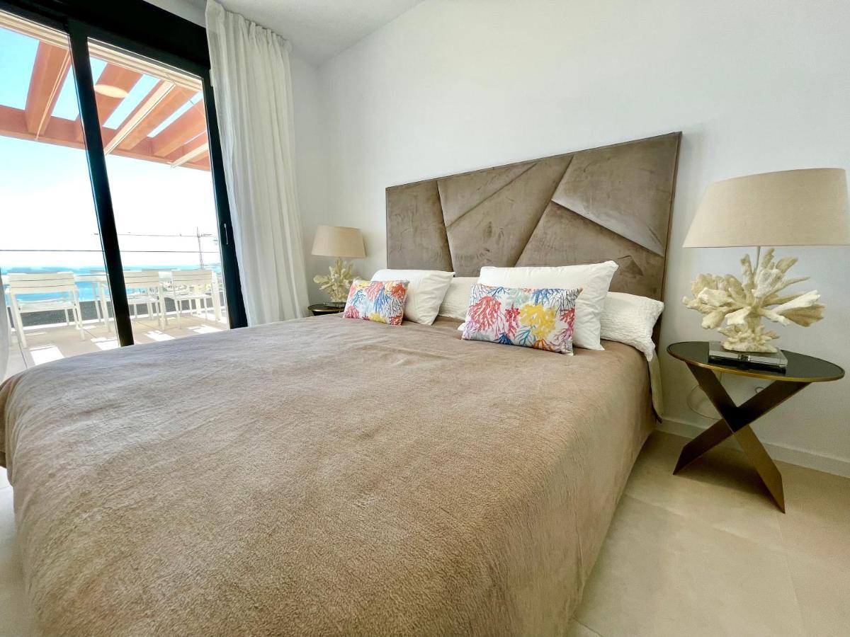 Appartement Magnificent 3 Bedroom Penthouse *