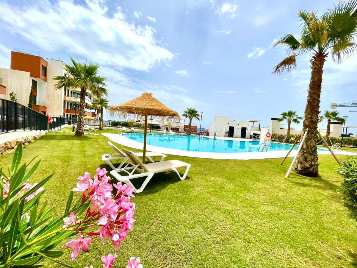 Magnificent 3 Bedroom Penthouse Appartement *